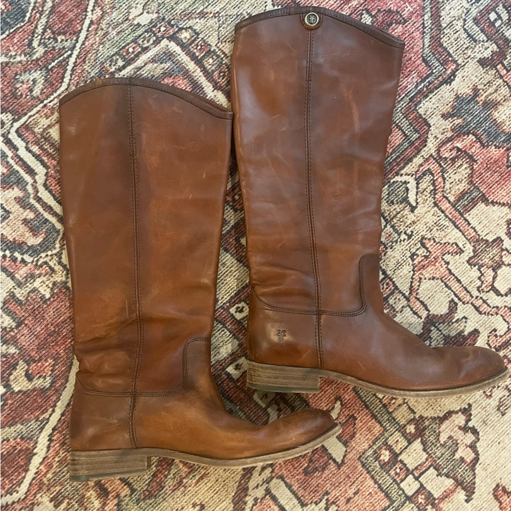 Leather Frye pull on riding boots size 8.5